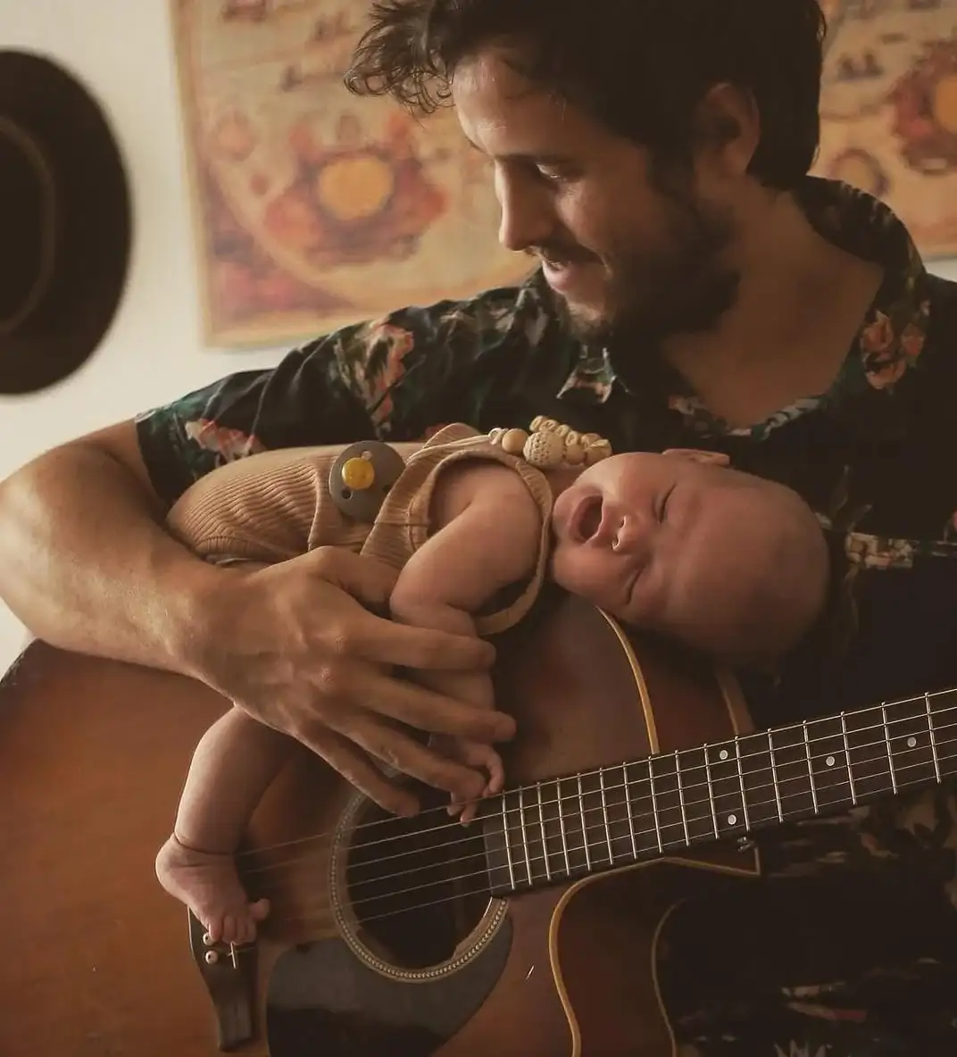 Manu Pozzi e hija