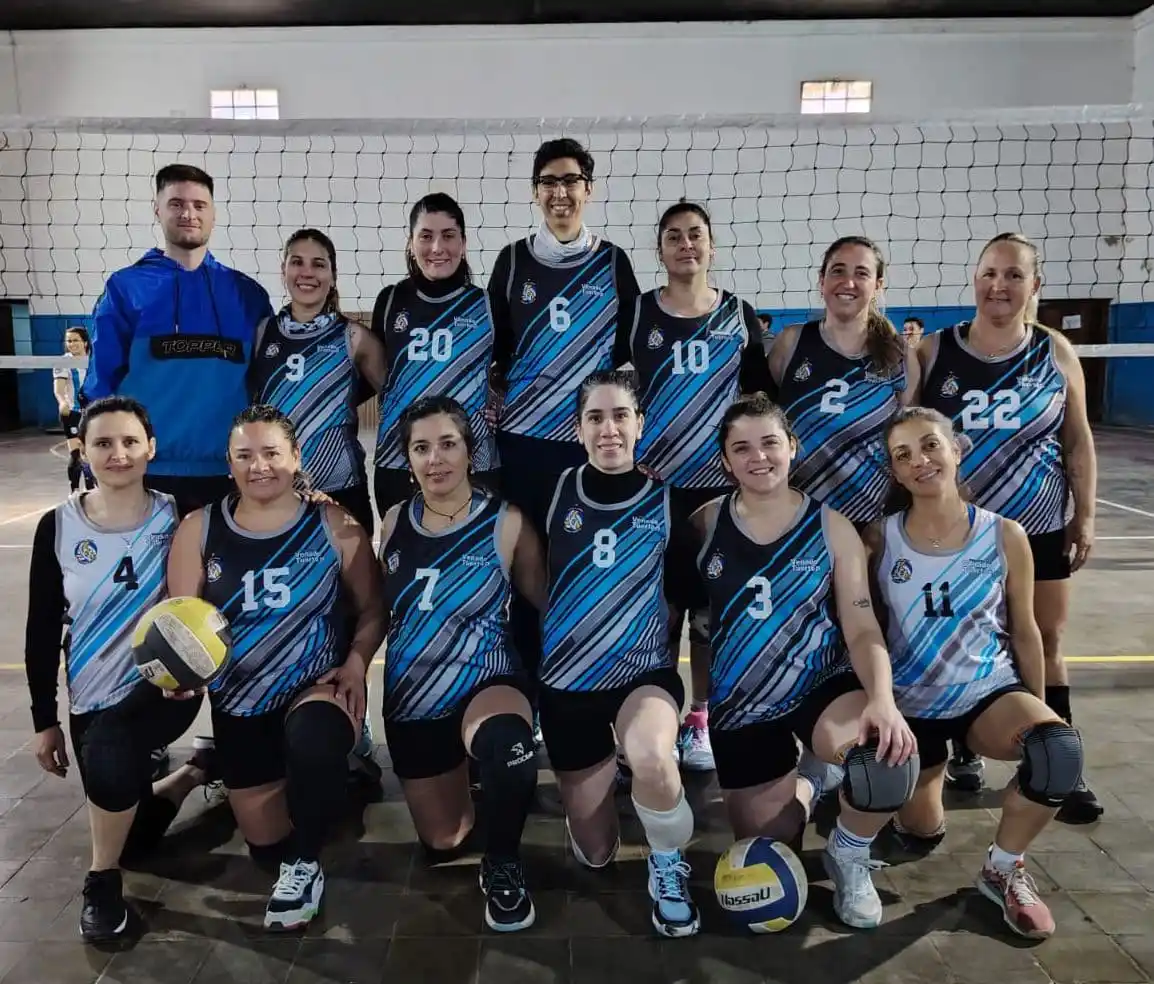 Municipalidad VT sumó una victoria y una derrota en Villa Cañás y siguen como escoltas.