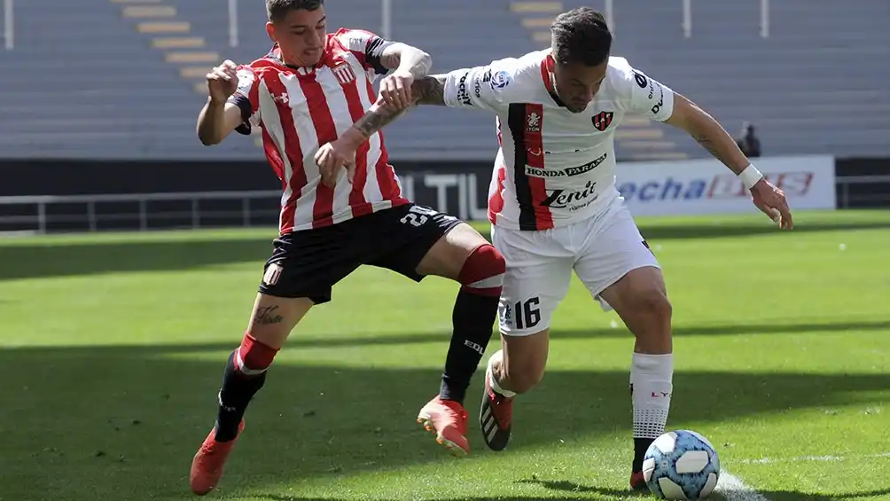 Estudiantes se recupera después de tres caídas consecutivas