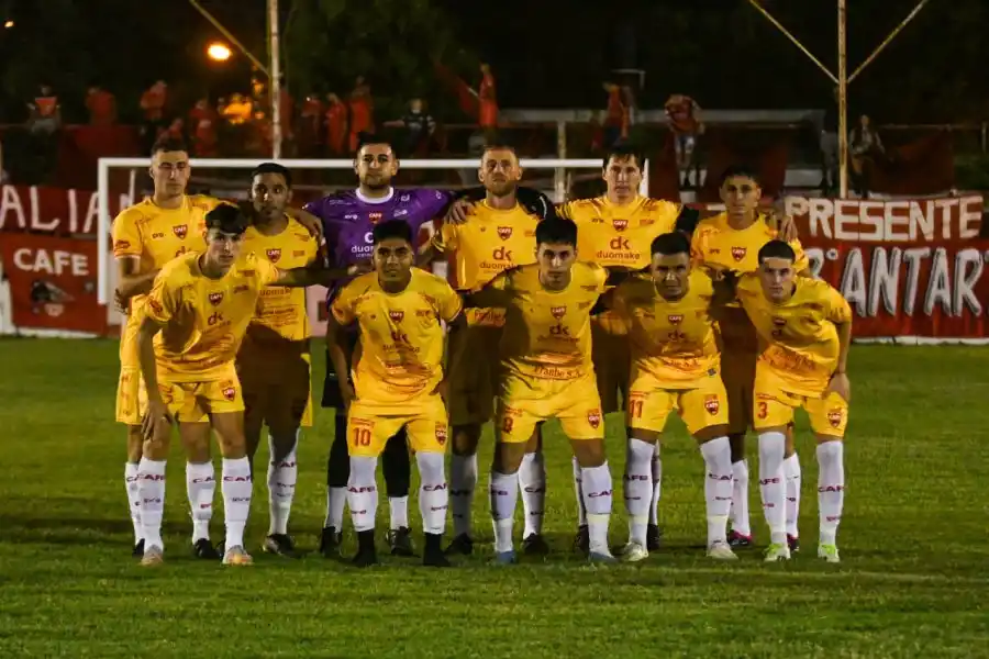 Ferro y Atlético ganaron por la "Copa Departamento Castellanos"
