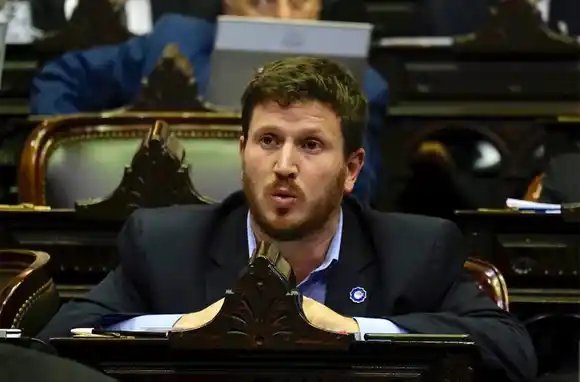 Angelini cruzó a Cantero: «No se trata de Salud o Educación, sino de Salud y Educación»