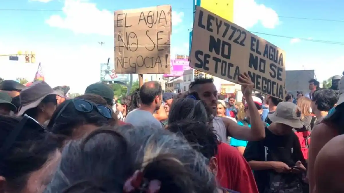 Mendoza: En una sesión especial, se derogó la ley 9.209