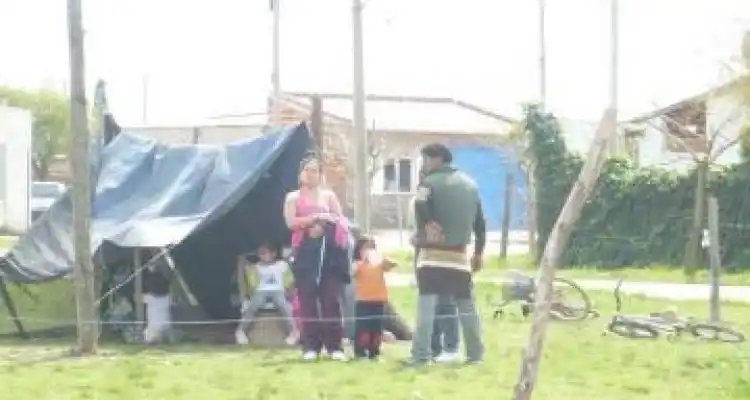 Asentamientos:  Quince años “mirando para otro lado”
