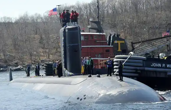 Corea del Norte levanta la guardia ante la cercanía de un submarino estadounidense