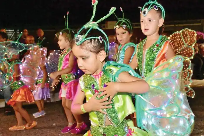 Los Pequeños Duendes llegan al Corsódromo municipal