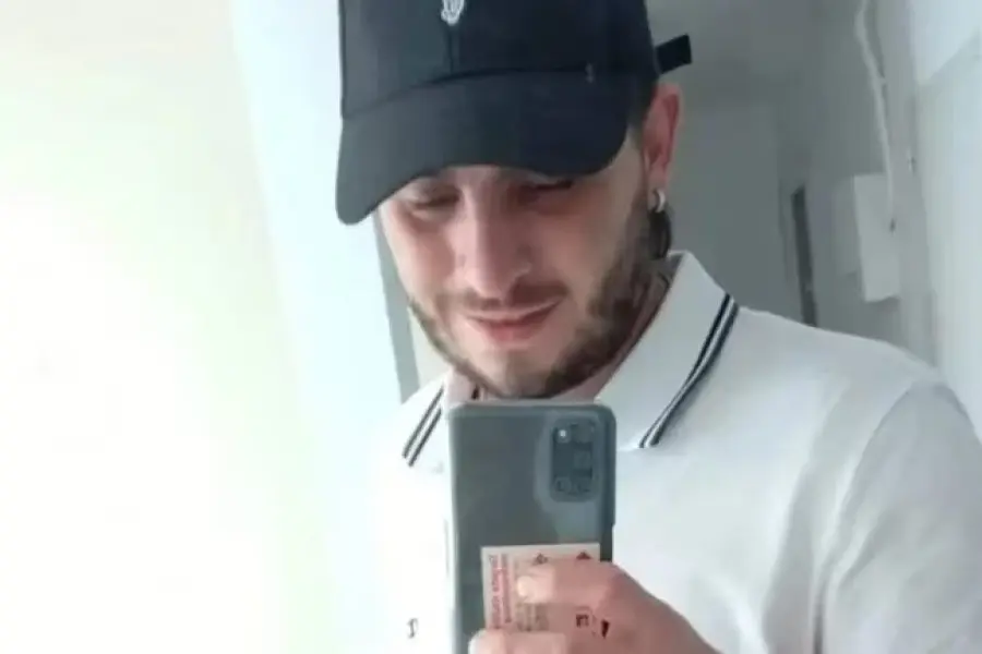 Un joven argentino cayó desde un acantilado en España y se encuentra internado en grave estado