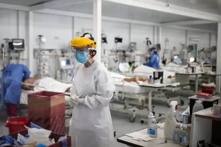 Argentina superó el medio millón de infectados y las 10.400 muertes