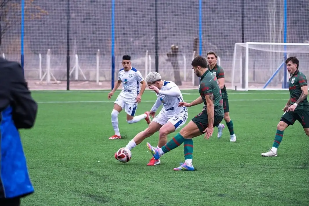 Pese a la falta de efectividad, el punto obtenido en tierras neuquinas resulta valioso para sostener la competitividad del conjunto dentro de su zona.(foto: @deporincon).