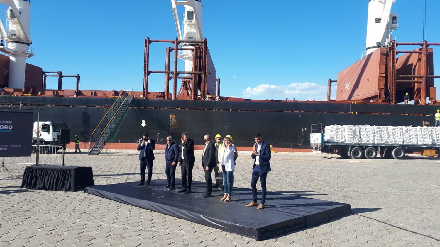 Firma del convenio para las obras en el espigón 1 del Puerto