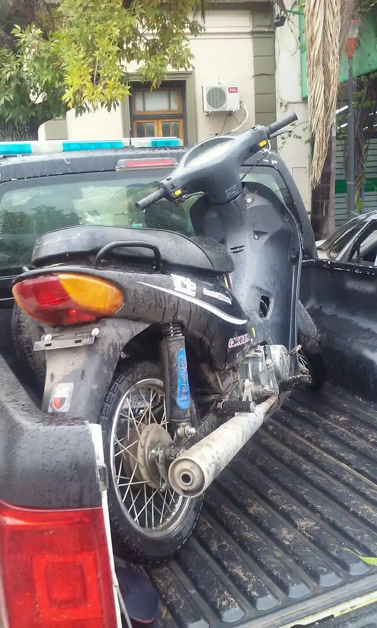 Recuperan en Barranquitas oeste motos robadas