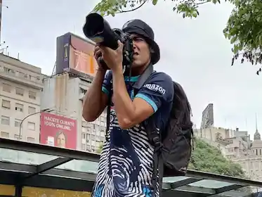 Se realizó en Rosario un Camarazo por el fotógrafo Pablo Grillo que fue herido en la marcha por los jubilados