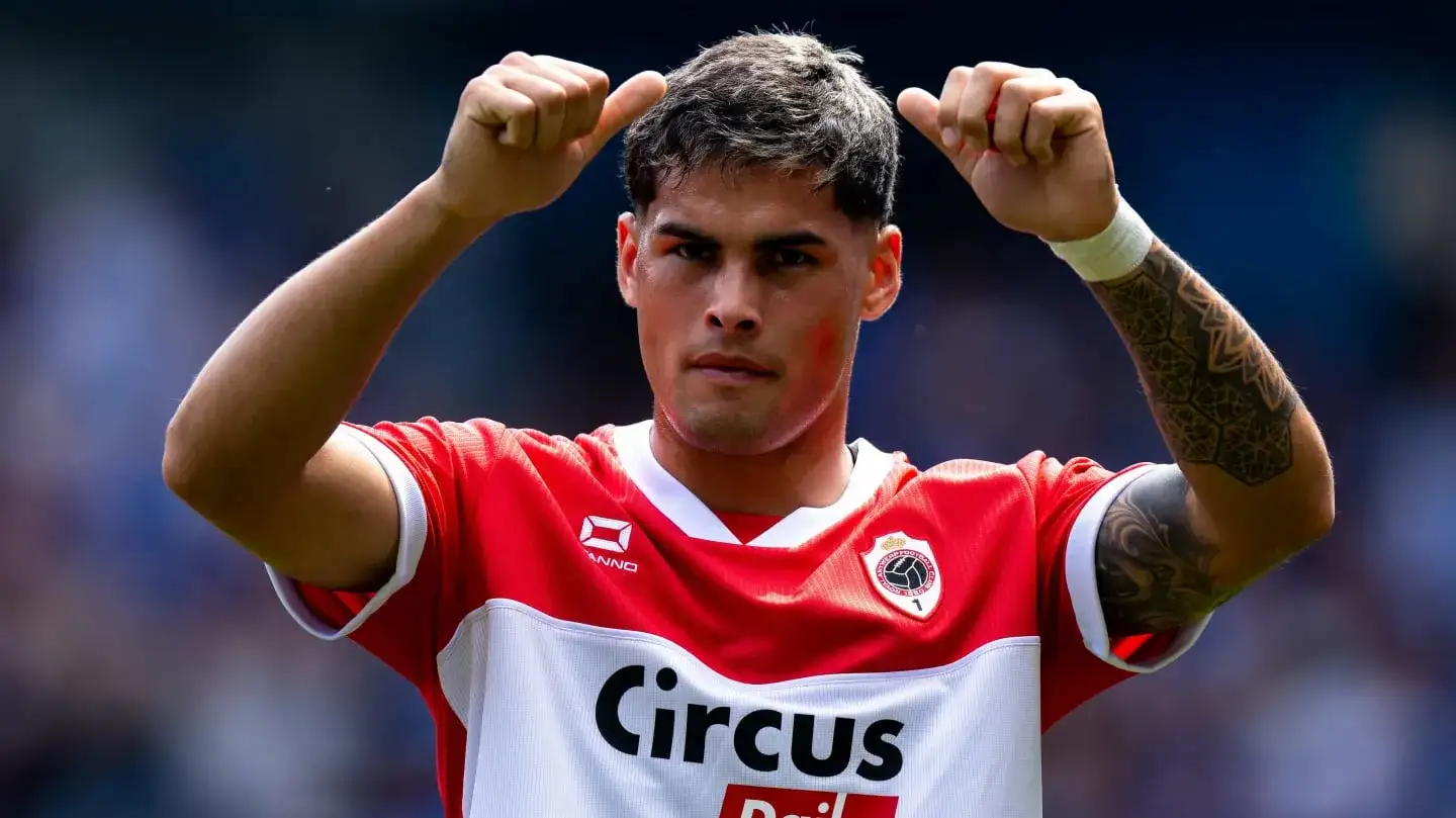 Mauricio Benítez.