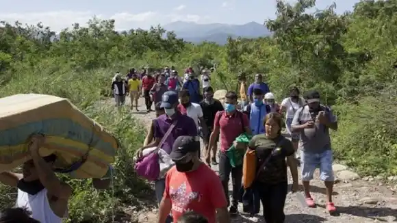 Cada día arriban más de 200: habitantes de La Parada preocupados por llegada de migrantes venezolanos