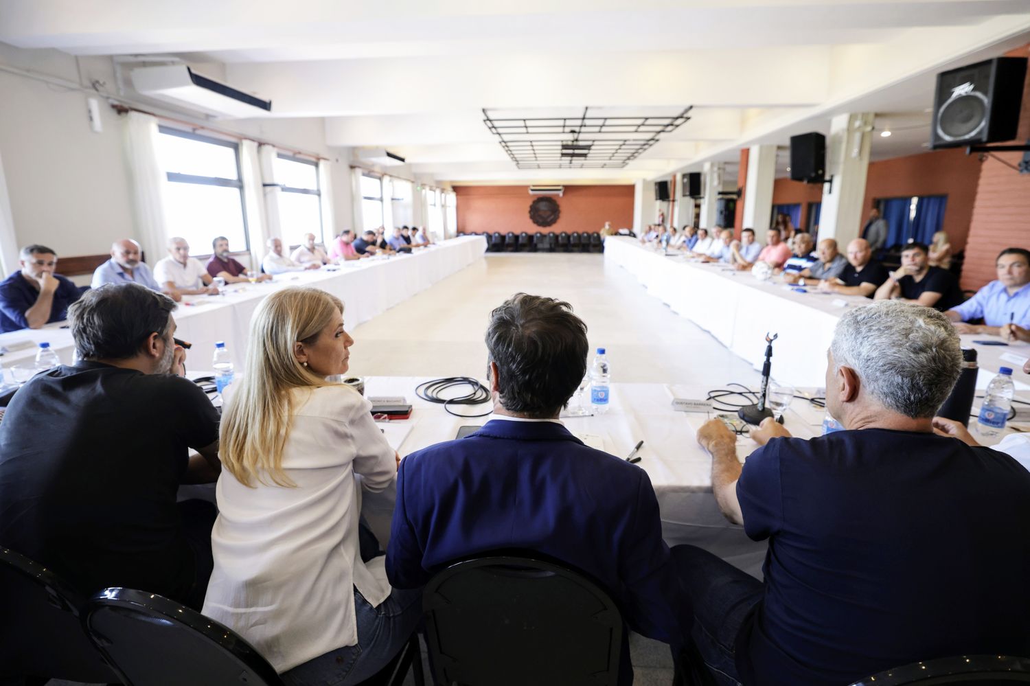 Kicillof con intendentes y ministros