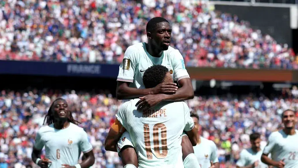 Francia goleó a Noruega con un Dembele imparable y se quedó con el Grupo I