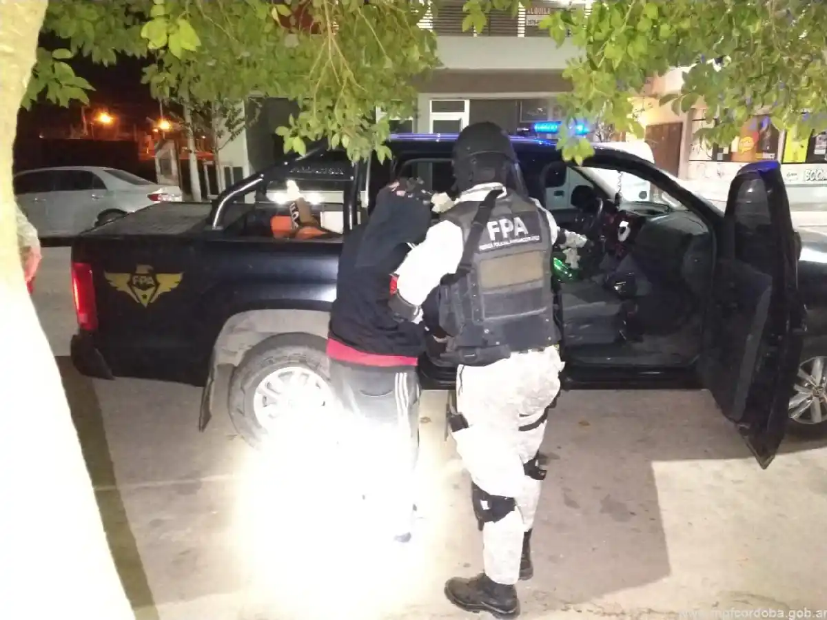Arroyito: dos detenidos por venta de drogas, uno de ellos hacía "delivery"
