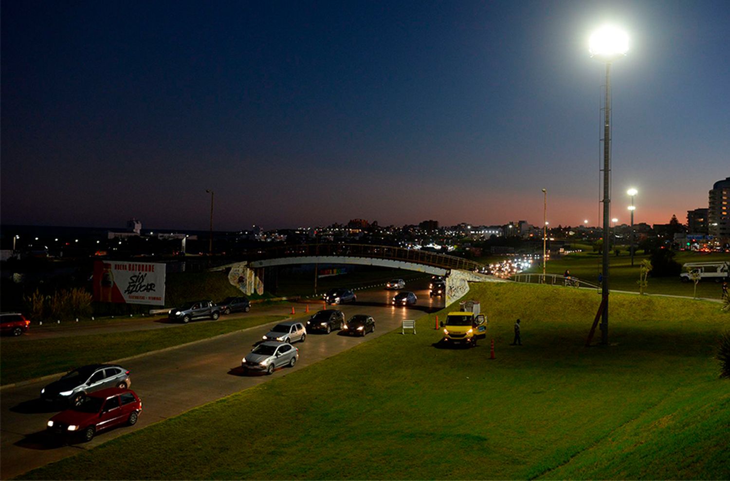 Restauraron y renovaron las torres de iluminación de Punta Mogotes