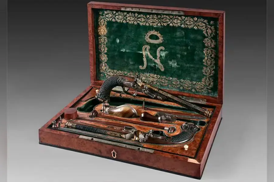 Un subastador anónimo obtuvo las pistolas con las que Napoleón intentó suicidarse en 1814