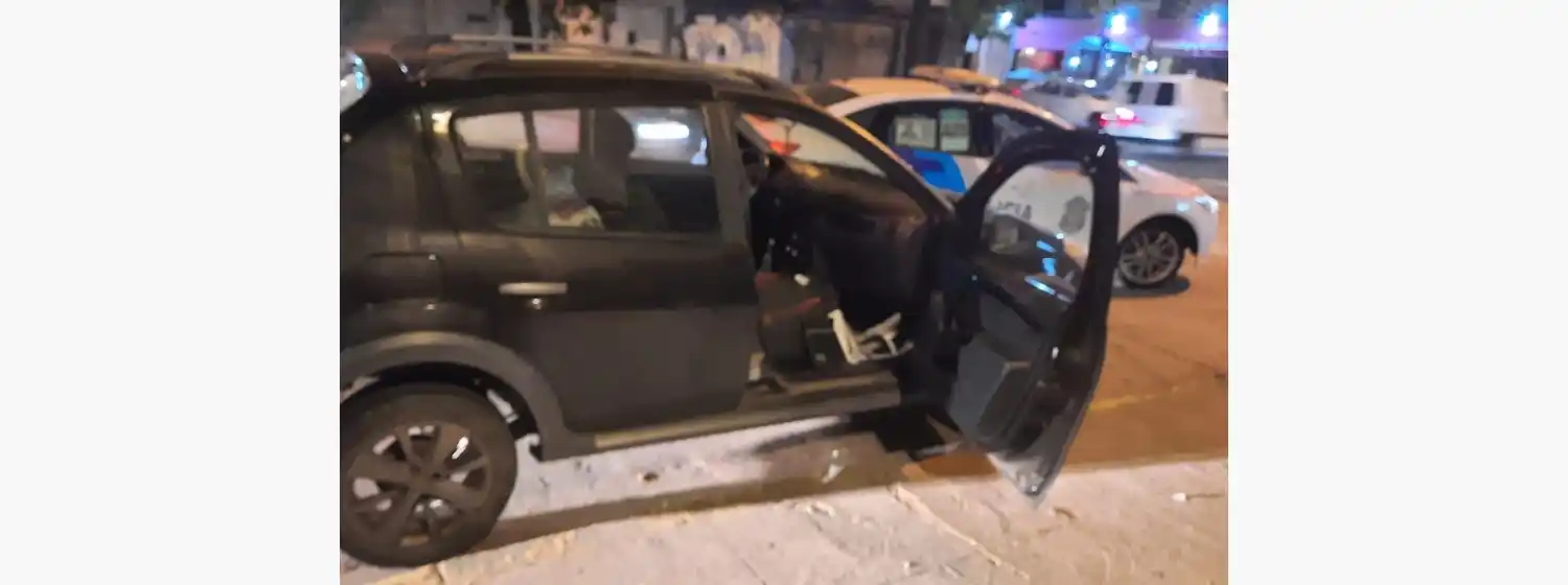 Ladrón de ocasión: "probaba" puertas de autos para encontrar alguna abierta y robar