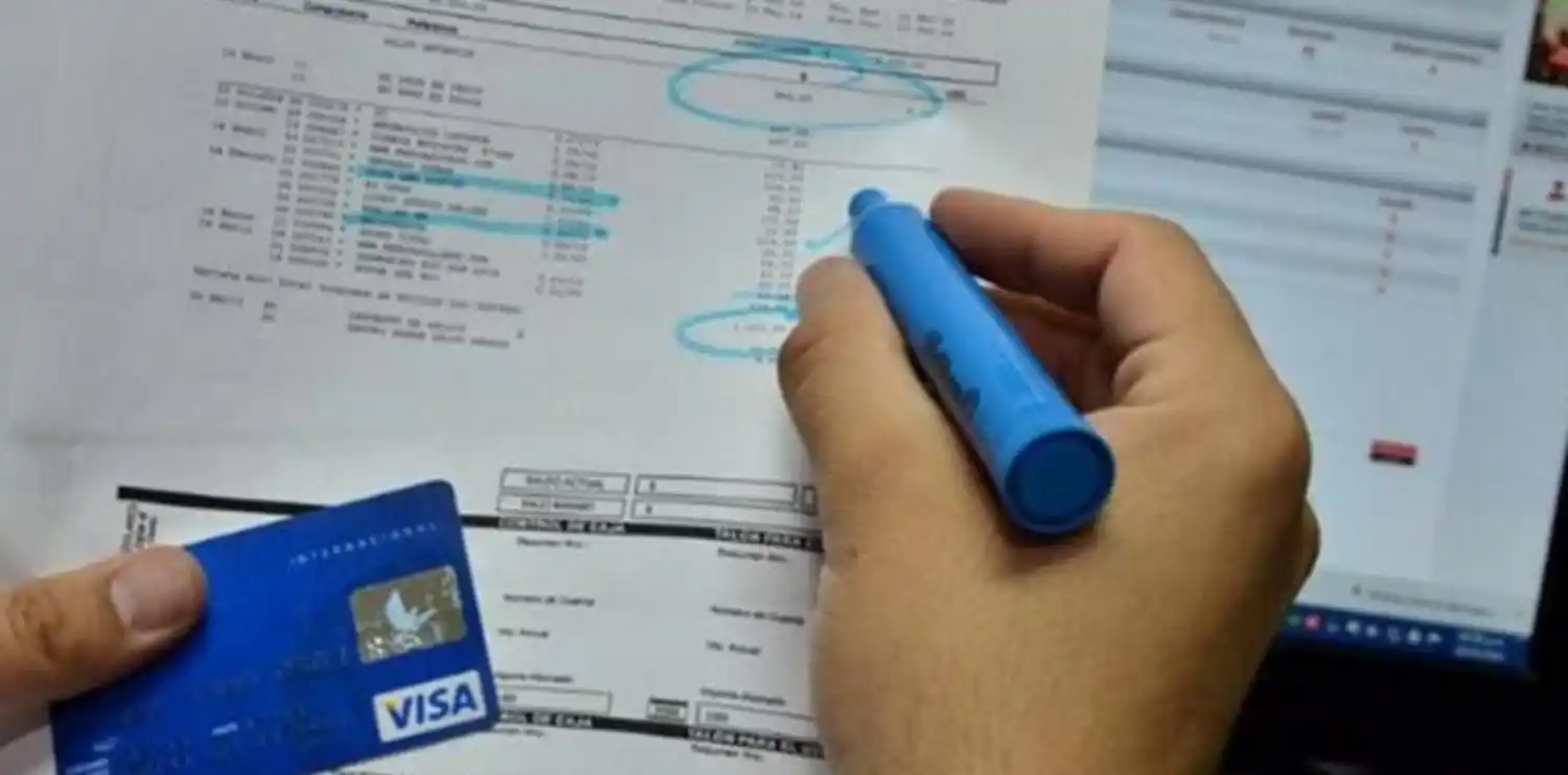 Sorpresas en el resumen de la tarjeta: el costo para refinanciar en 9 cuotas fue superior