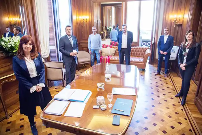 Vergonzoso: senadores y diputados se aumentaron el sueldo un 40%
