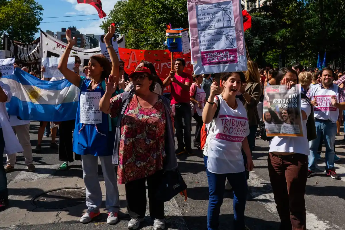 Ordenan que Vidal respete el derecho a huelga