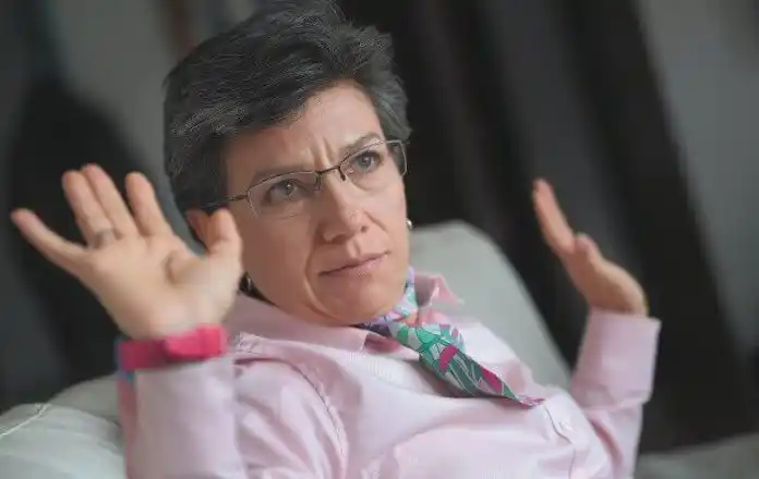 ¡DENUNCIAN A CLAUDIA LÓPEZ! Opinó mal y la quieren suspender