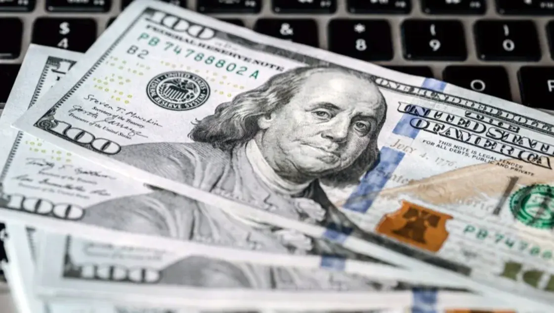 El dólar blue cerró arriba de los 1.500 pesos en Necochea