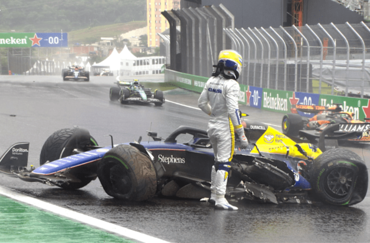 Primer traspié en Fórmula 1: Franco Colapinto chocó y quedó afuera del Gran Premio de Brasil