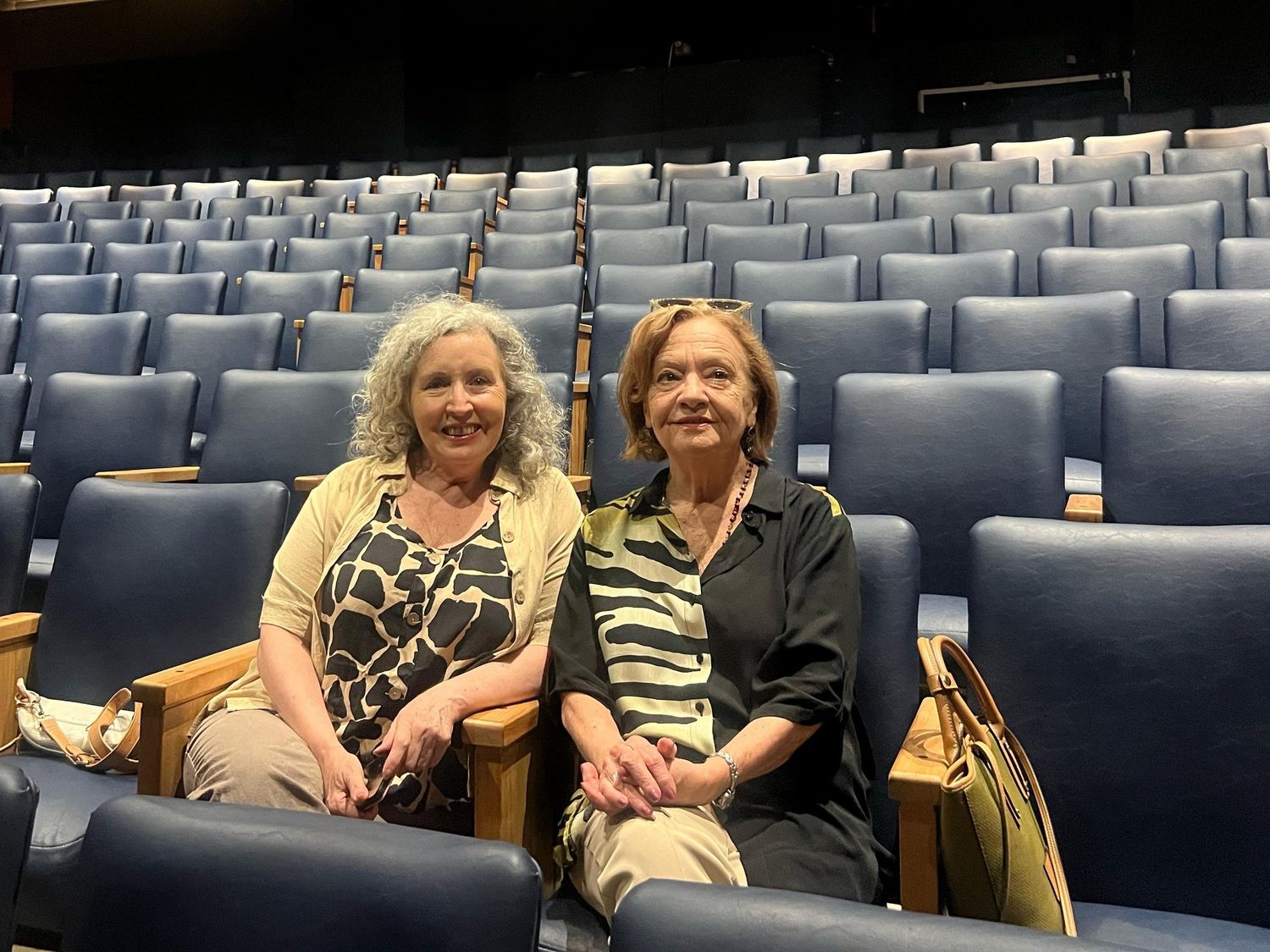 María y Mercedes Carreras presentan tres obras esta temporada en la ciudad.