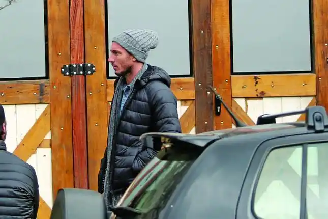 Pico Mónaco ahoga las penas en su propio bar