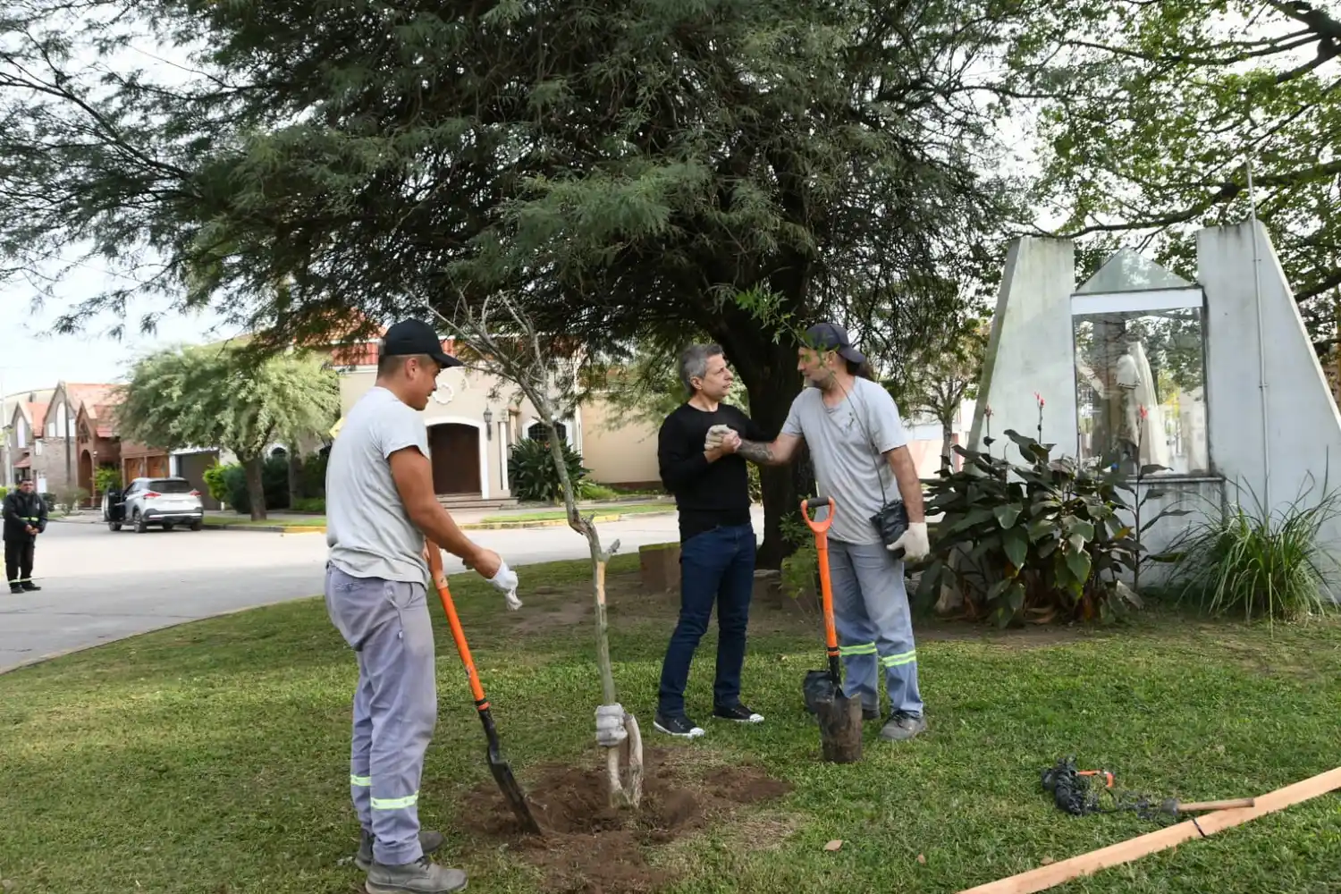 “La Muni en tu barrio” llegó a Iturraspe con servicios y contacto directo con los vecinos