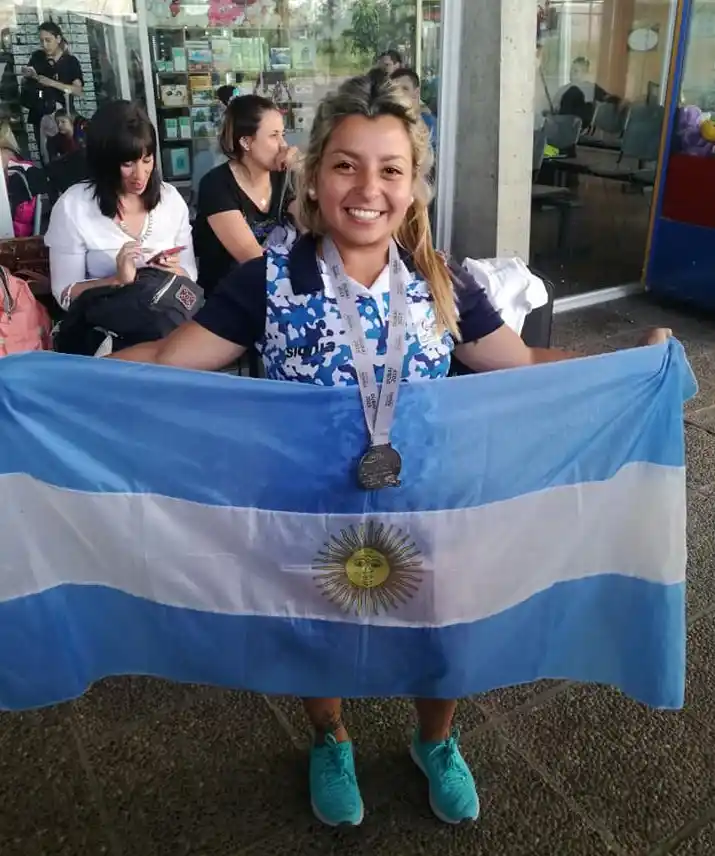 Emotiva bienvenida a Antonella Ruiz Díaz tras su experiencia mundialista