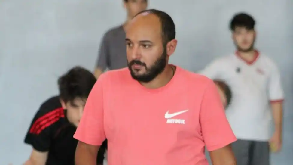 El entrenador Fernando Perales estará al mando de un taller para mejorar la técnica individual