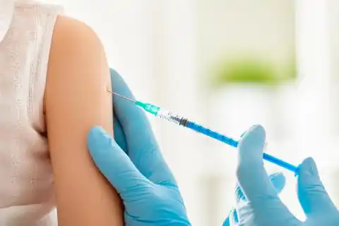 En Tandil ya comenzaron a vacunar a chicos de 3 a 11 años