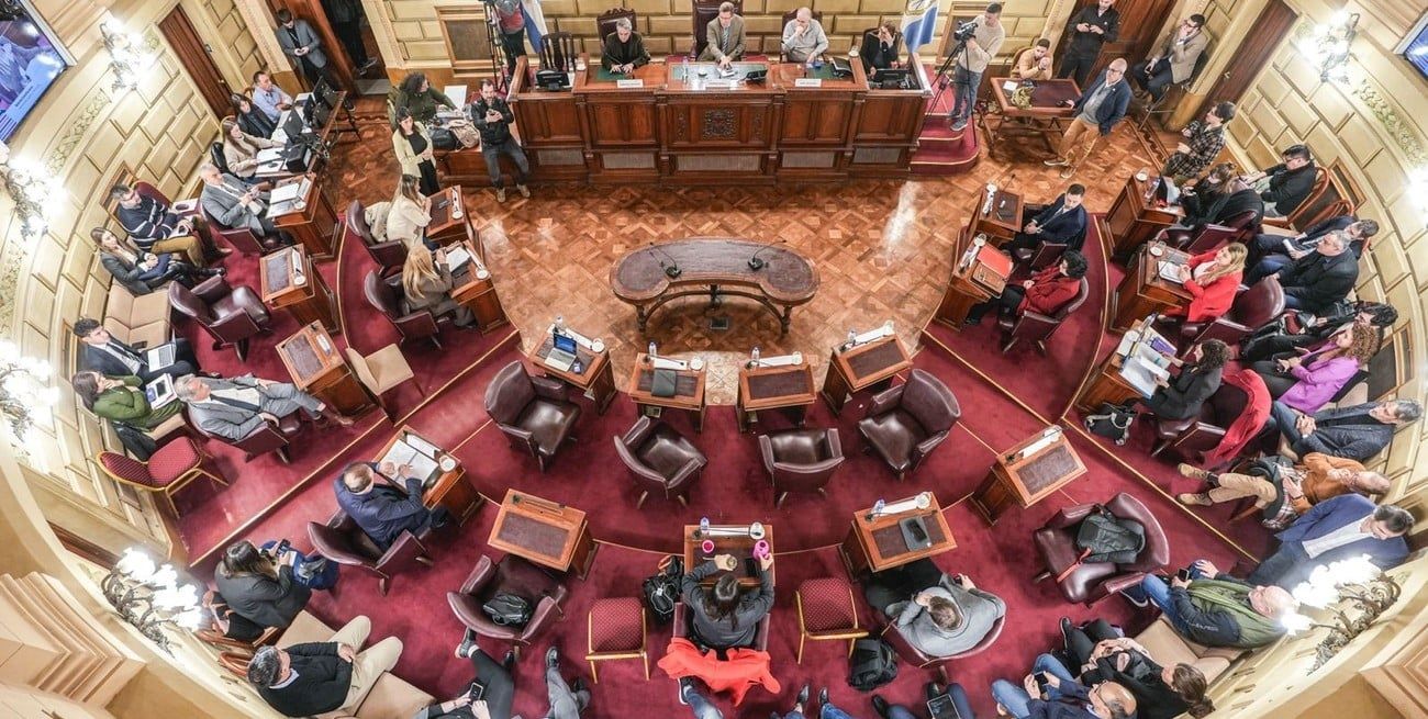 Tres convencionales justicialistas avalan la posibilidad de reelección del actual gobernador.