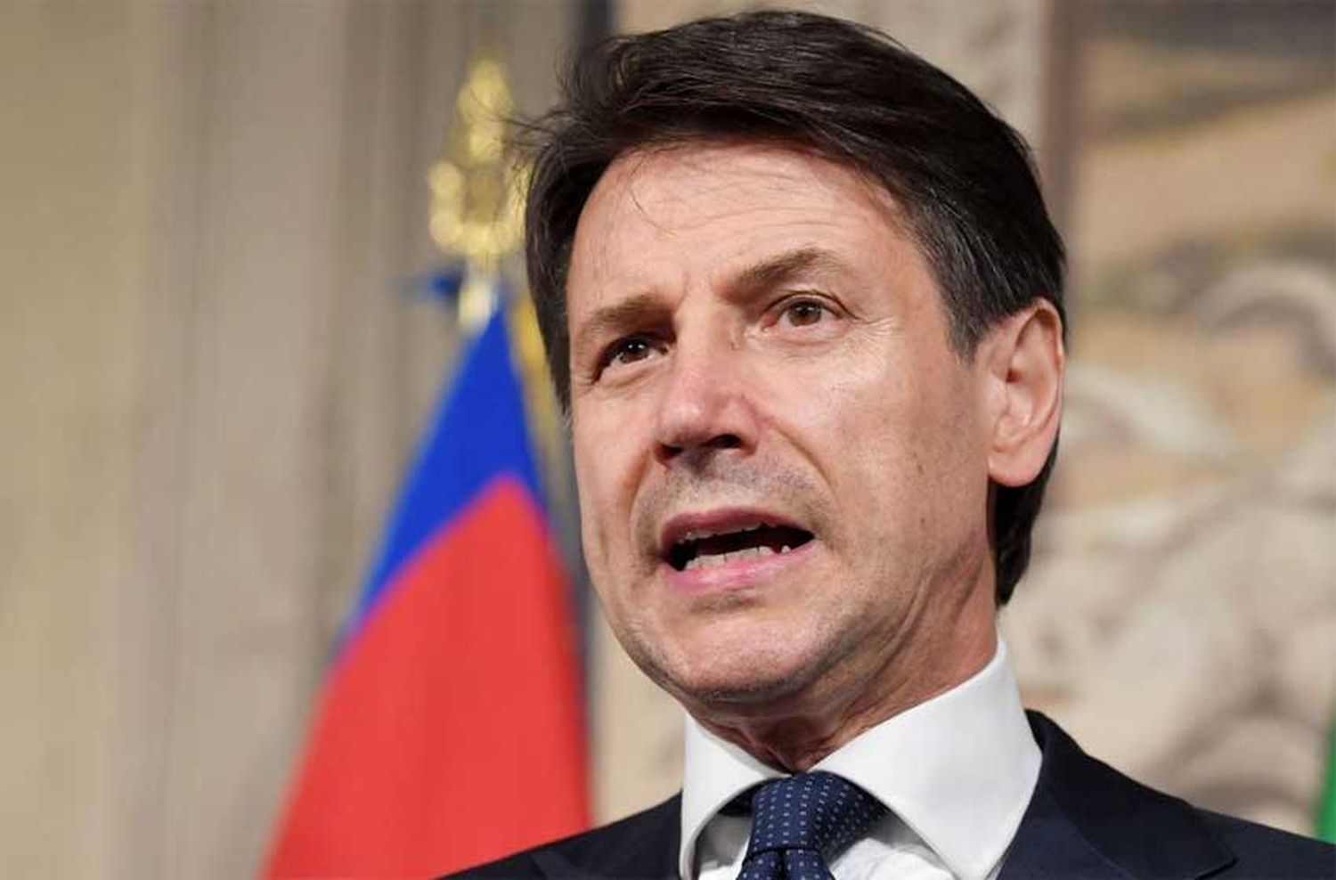 Giuseppe Conte renunció como primer ministro de Italia