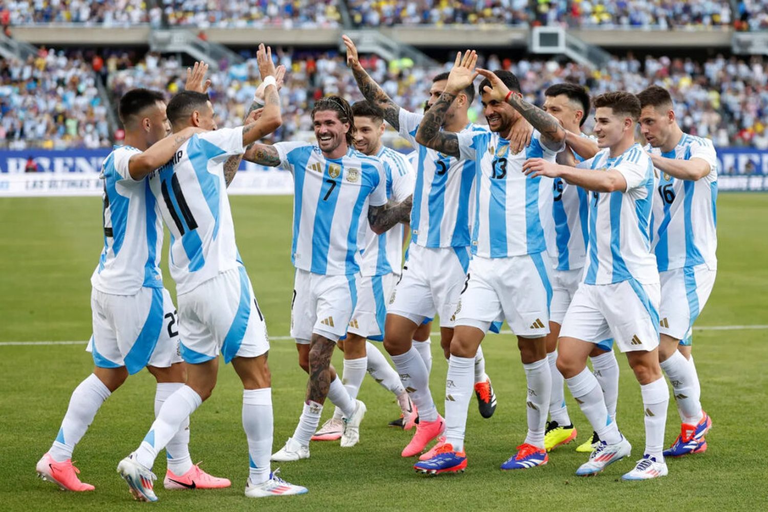 Sin Messi ni Di María, el once de la Selección Argentina para enfrentar a Chile