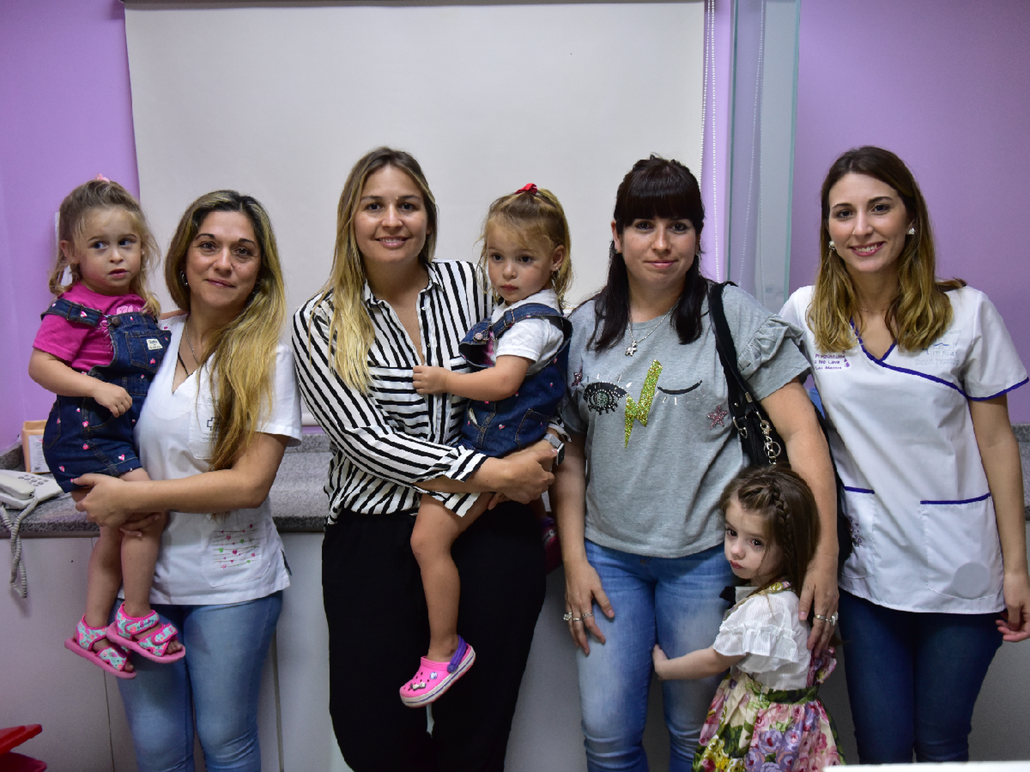 Las enfermeras de la Neo, guardianas de la vida y los "ojos" de mamá
