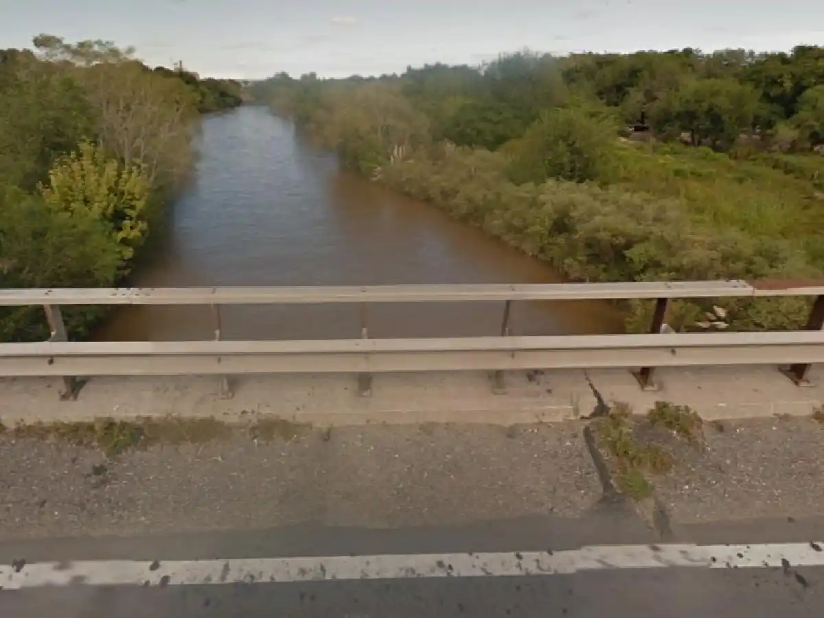 Investigan la muerte de un joven en Río Segundo