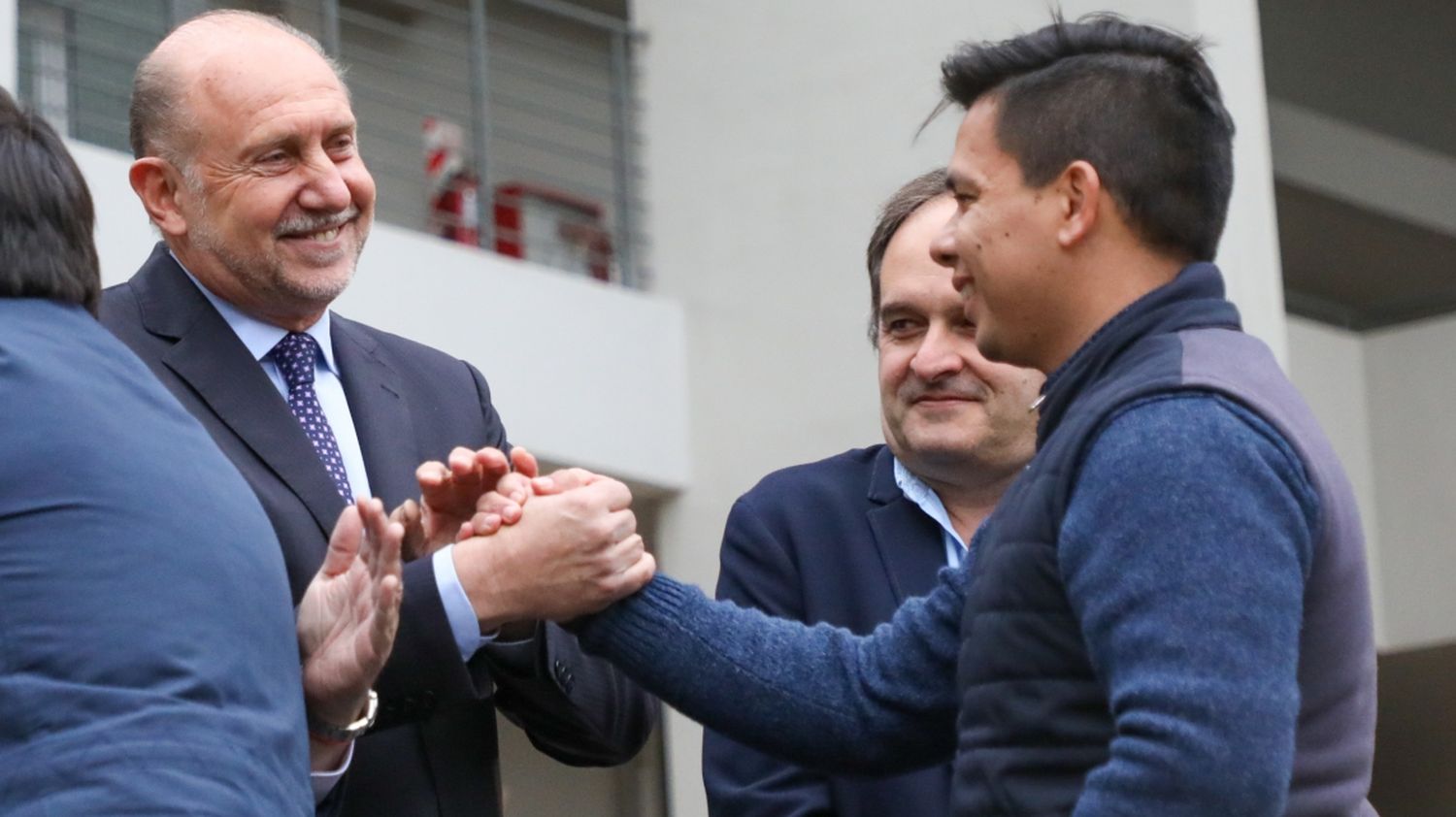 Perotti y Alberto Fernández entregaron 93 unidades habitacionales en Santa Fe