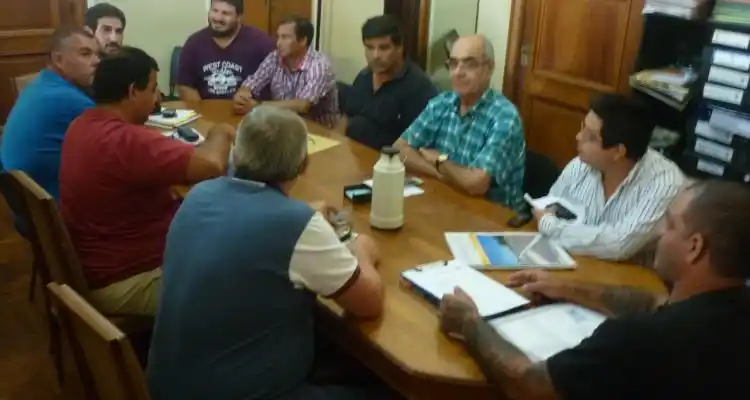Audiencia en el Ministerio de Trabajo: Ejecutivo ofreció 20 por ciento a junio