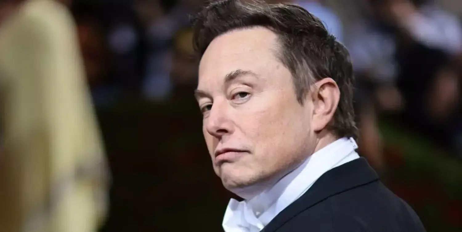 Cayeron rotundamente las acciones de Twitter tras el paso atrás de Elon Musk 