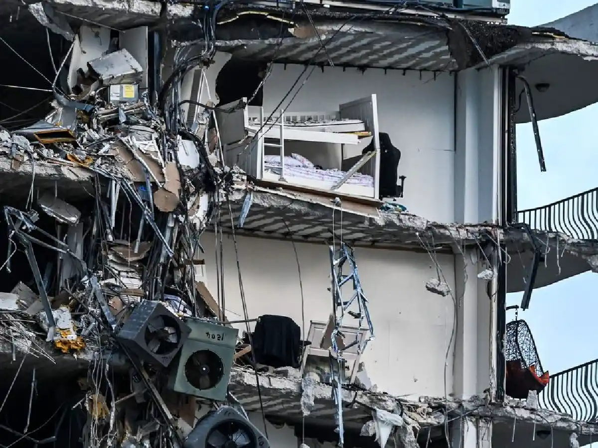 Sube a 22 el número de víctimas fatales por el derrumbe en Miami