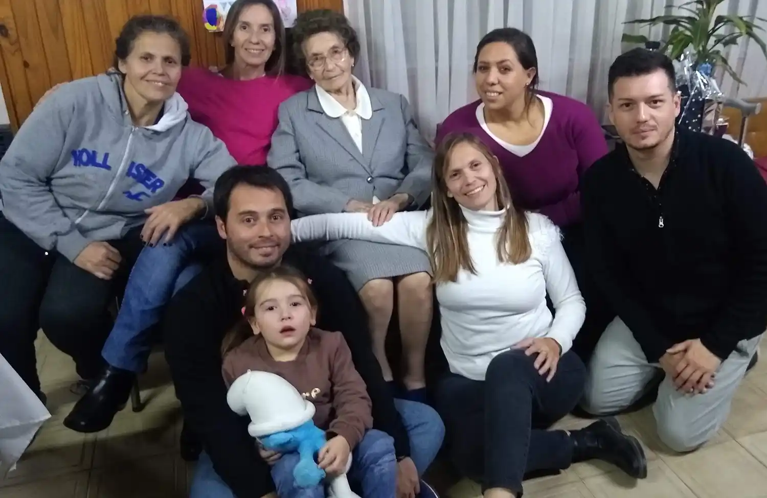 Florinda con algunos de sus numerosos nietos