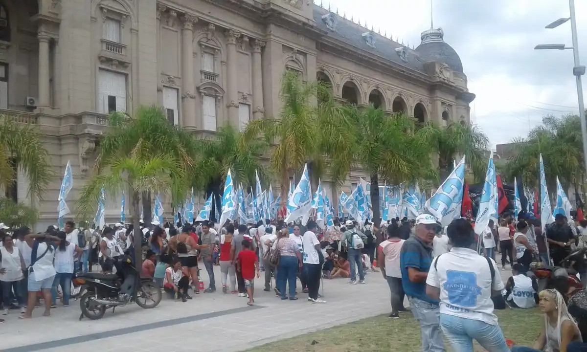 Organizaciones sociales reclamaron por la Emergencia Social y Alimentaria