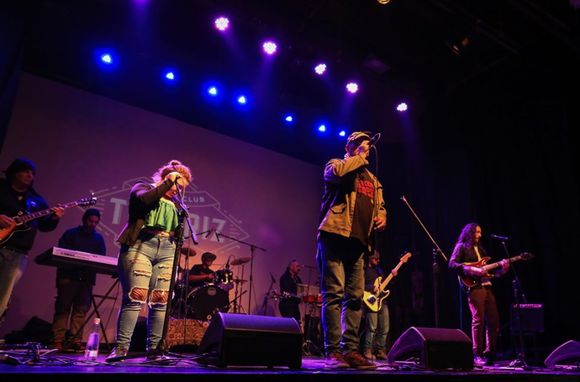 Tercer Mundo, Libertadores, y Lautaro Durán en una nueva edición de RockNRolla