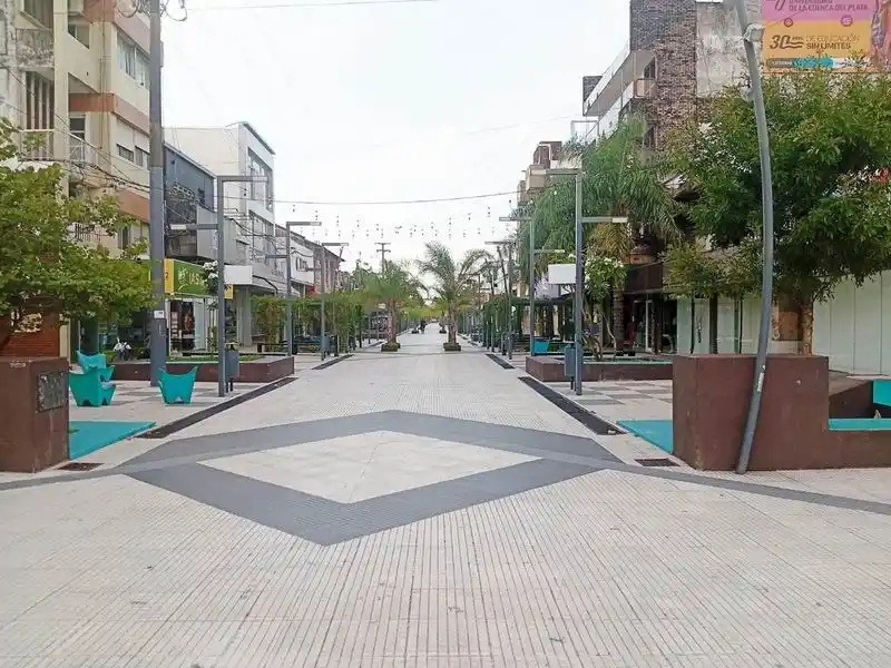 Contundente rechazo a la reforma laboral con 
una alta adhesión al paro nacional de la CGT