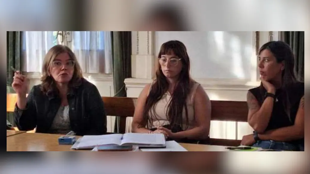 Andrea Elgart, Anahí Peetoom y Carla Moreno