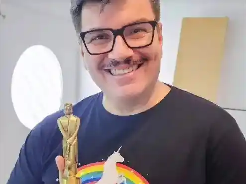 Martín Fierro de la Moda: Gervasio Larrivey va en busca de la estatuilla en la categoría “Maquillaje”